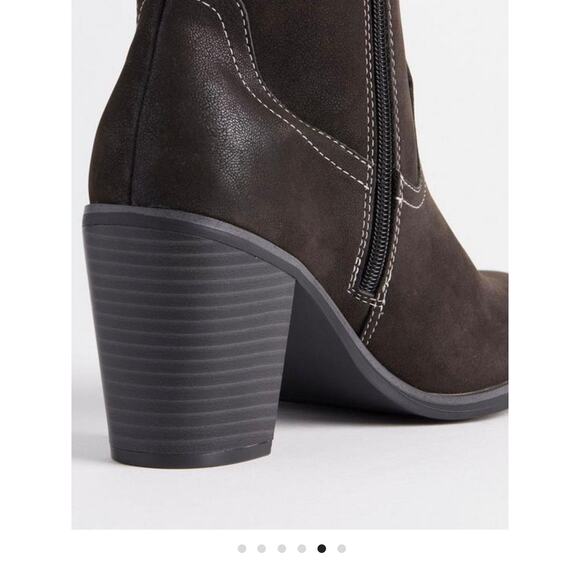 NWT TORRID Tall Shaft Heeled Western Boot Black Size 6 Wide Calf Country - Picture 5 of 16